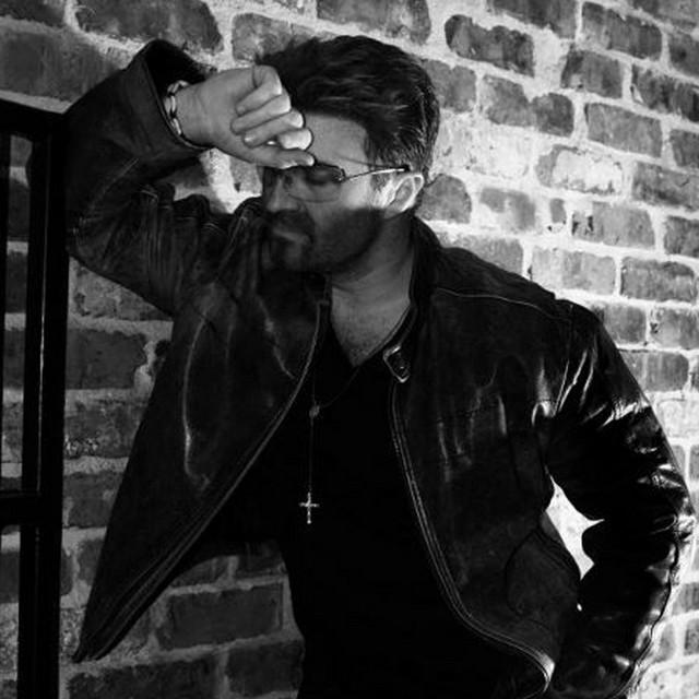 Rob Lamberti Presents Perfectly George Oxford