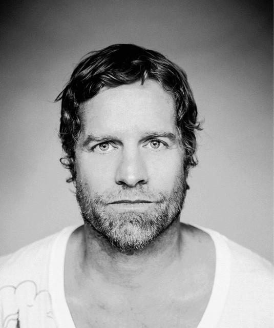 Arno Carstens London